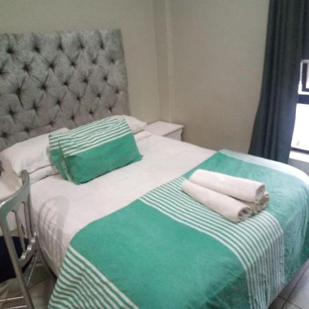 One Rosebank Stay جوهانسبورغ المظهر الخارجي الصورة