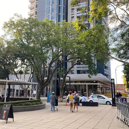 One Rosebank Stay جوهانسبورغ المظهر الخارجي الصورة