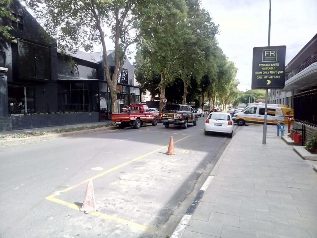 One Rosebank Stay جوهانسبورغ المظهر الخارجي الصورة